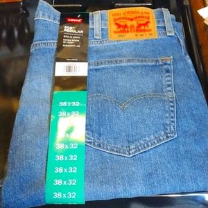Levi's 505 regular fit. New